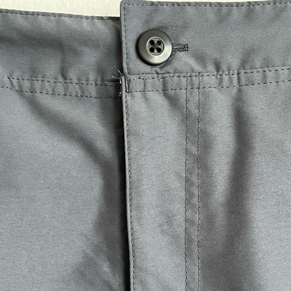 Decathlon Grey Outdoor Explorer Quick Dry Shorts Boys Age 10-11 Hiking - Picture 3 of 10